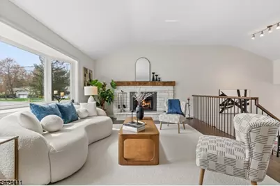 48 Hastings Rd, Berkeley Heights Township, NJ 07922 - Photo 6