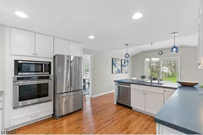 48 Hastings Rd, Berkeley Heights Township, NJ 07922 - Photo 14