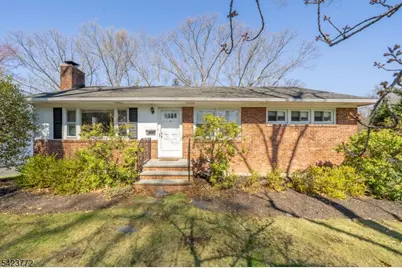 159 N Passaic Ave, Chatham, NJ 07928 - Photo 2