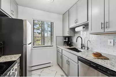 747 Riverside Ave #3-C, Lyndhurst Township, NJ 07071 - Photo 16