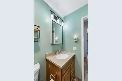 747 Riverside Ave #3-C, Lyndhurst Township, NJ 07071 - Photo 20