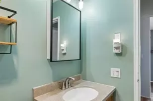 747 Riverside Ave, Lyndhurst Township, NJ 07071 - Photo 20