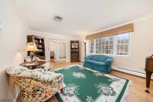 126 Wentworth Dr, Berkeley Heights Township, NJ 07922 - Photo 16