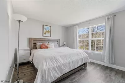 63 Amberly Ct, Franklin Township, NJ 08823 - Photo 18