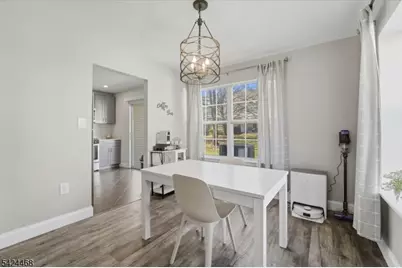 63 Amberly Ct, Franklin Township, NJ 08823 - Photo 8