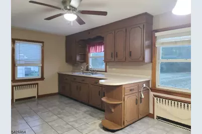 215 Finderne Ave, Bridgewater, NJ 08807 - Photo 4