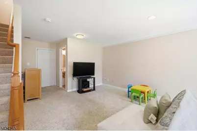 424 Hartford Dr, Nutley, NJ 07110 - Photo 34