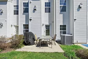 424 Hartford Dr, Nutley, NJ 07110 - Photo 4