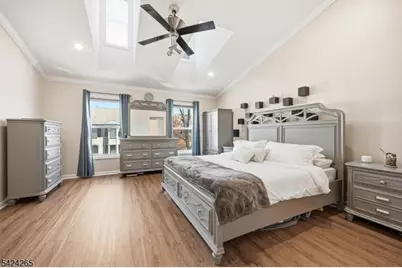 424 Hartford Dr, Nutley, NJ 07110 - Photo 26