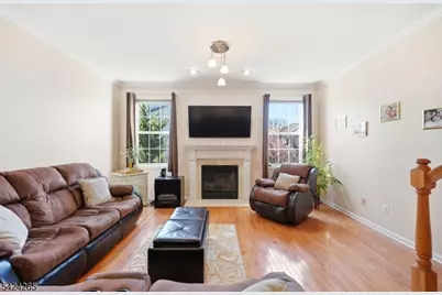424 Hartford Dr, Nutley, NJ 07110 - Photo 1