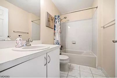 424 Hartford Dr, Nutley, NJ 07110 - Photo 38