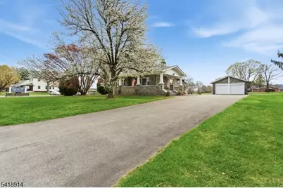 1316 Belvidere Rd, Lopatcong Township, NJ 08865 - Photo 2