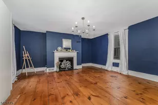 31 Center St, Clinton, NJ 08809 - Photo 2