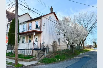 65 Davis St, Phillipsburg, NJ 08865 - Photo 1