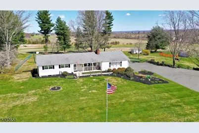 106 Boss Rd, East Amwell Township, NJ 08559 - Photo 2