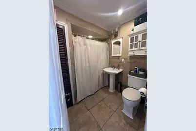 354 Dakota St, Paterson, NJ 07503 - Photo 14