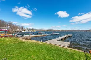 131 Maxim Dr, Hopatcong, NJ 07843 - Photo 24