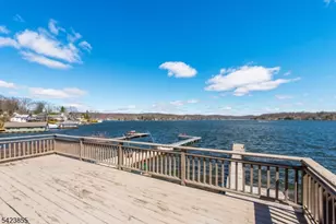 131 Maxim Dr, Hopatcong, NJ 07843 - Photo 8