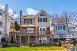 131 Maxim Dr, Hopatcong, NJ 07843 - Photo 2