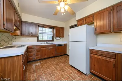 105 Morning Glory Rd, Green Brook Township, NJ 07059 - Photo 12