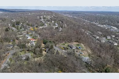 105 Morning Glory Rd, Green Brook Township, NJ 07059 - Photo 46