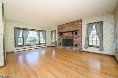 105 Morning Glory Rd, Green Brook Township, NJ 07059 - Photo 14