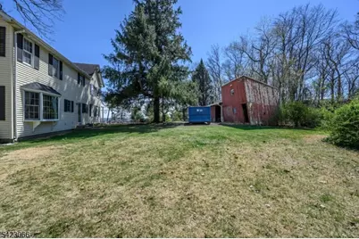 105 Morning Glory Rd, Green Brook Township, NJ 07059 - Photo 34