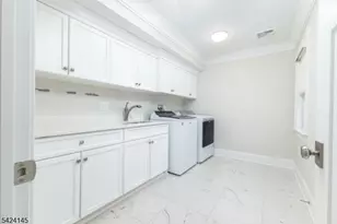 85 May Dr, Chatham Township, NJ 07928 - Photo 18