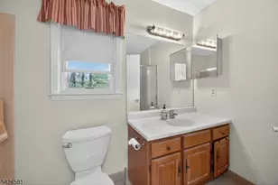 7 Chicopee Dr, Wayne Twp., NJ 07470 - Photo 30
