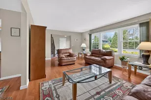 7 Chicopee Dr, Wayne Twp., NJ 07470 - Photo 4