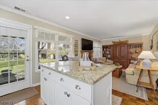 33 Eton Ct, Bedminster Township, NJ 07921 - Photo 12