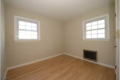 89 Sykes Ave, Livingston Twp., NJ 07039 - Photo 20