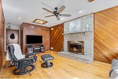 5 Liberty Ct, Garwood, NJ 07027 - Photo 8