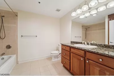 5311 City Pl, Edgewater, NJ 07020 - Photo 14
