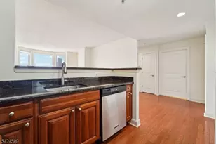 5311 City Pl, Edgewater, NJ 07020 - Photo 10