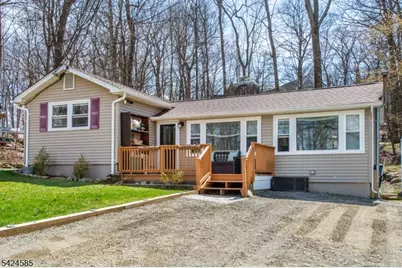 516 Upper Highland Lks Dr, Vernon, NJ 07422 - Photo 1