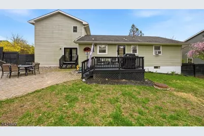 7 Jackson Ave, Vernon, NJ 07462 - Photo 36