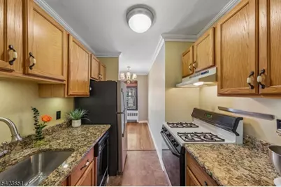 241 E Main St #2B, Bergenfield, NJ 07621 - Photo 6
