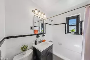 241 E Main St, Bergenfield, NJ 07621 - Photo 10