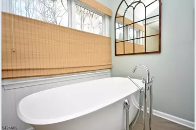 11 Devonald Dr, Bethlehem Township, NJ 08802 - Photo 16