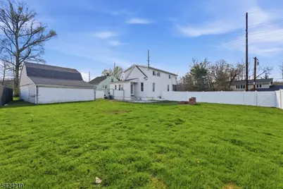 129 Willow Ave, Aberdeen Township, NJ 07747 - Photo 28
