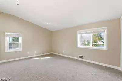 129 Willow Ave, Aberdeen Township, NJ 07747 - Photo 20