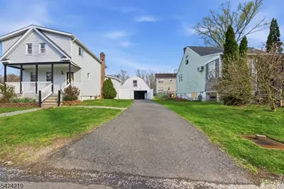 129 Willow Ave, Aberdeen Township, NJ 07747 - Photo 4