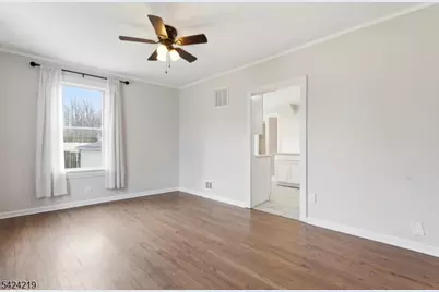 129 Willow Ave, Aberdeen Township, NJ 07747 - Photo 10