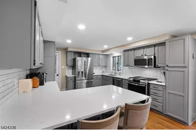 611 Boozer Ln, Hillsborough Township, NJ 08844 - Photo 4