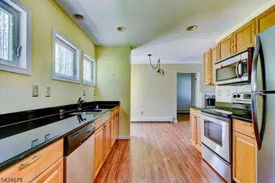 64 Hilltop Trl, Sparta Township, NJ 07871 - Photo 20