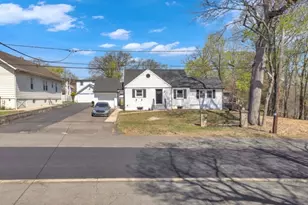 29 Stansfield Pl, North Haledon, NJ 07508 - Photo 2