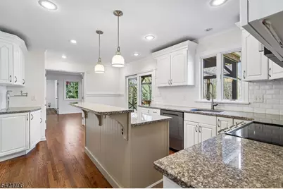 236 Spring Ridge Dr, Berkeley Heights Township, NJ 07922 - Photo 8