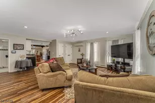 493 Route 614, Union Township, NJ 08802 - Photo 10
