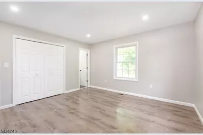 8 Wilcox Ave, Wharton, NJ 07885 - Photo 8